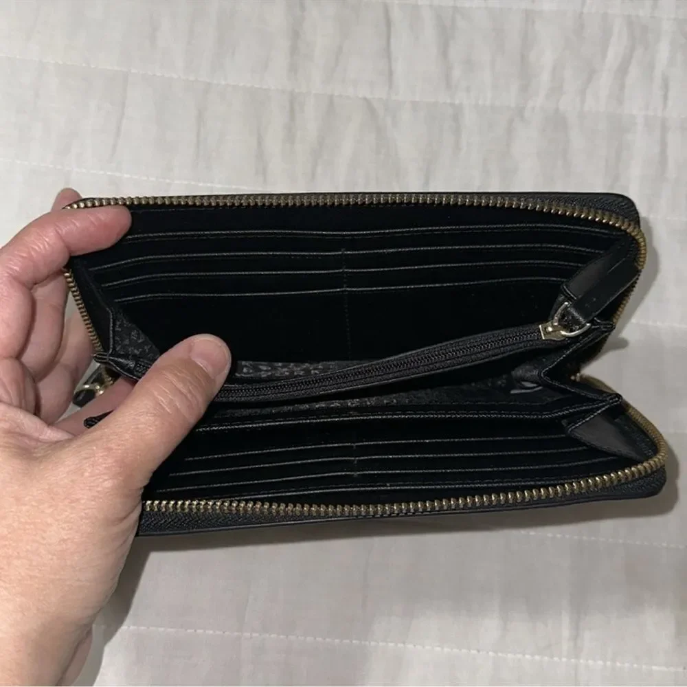 kate spade Newbury Lane Neda Black Saffiano Leather Zip Wallet